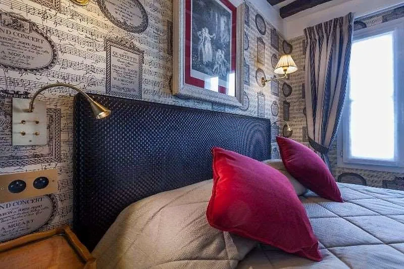 Grand De L'univers Saint-germain فندق 3*