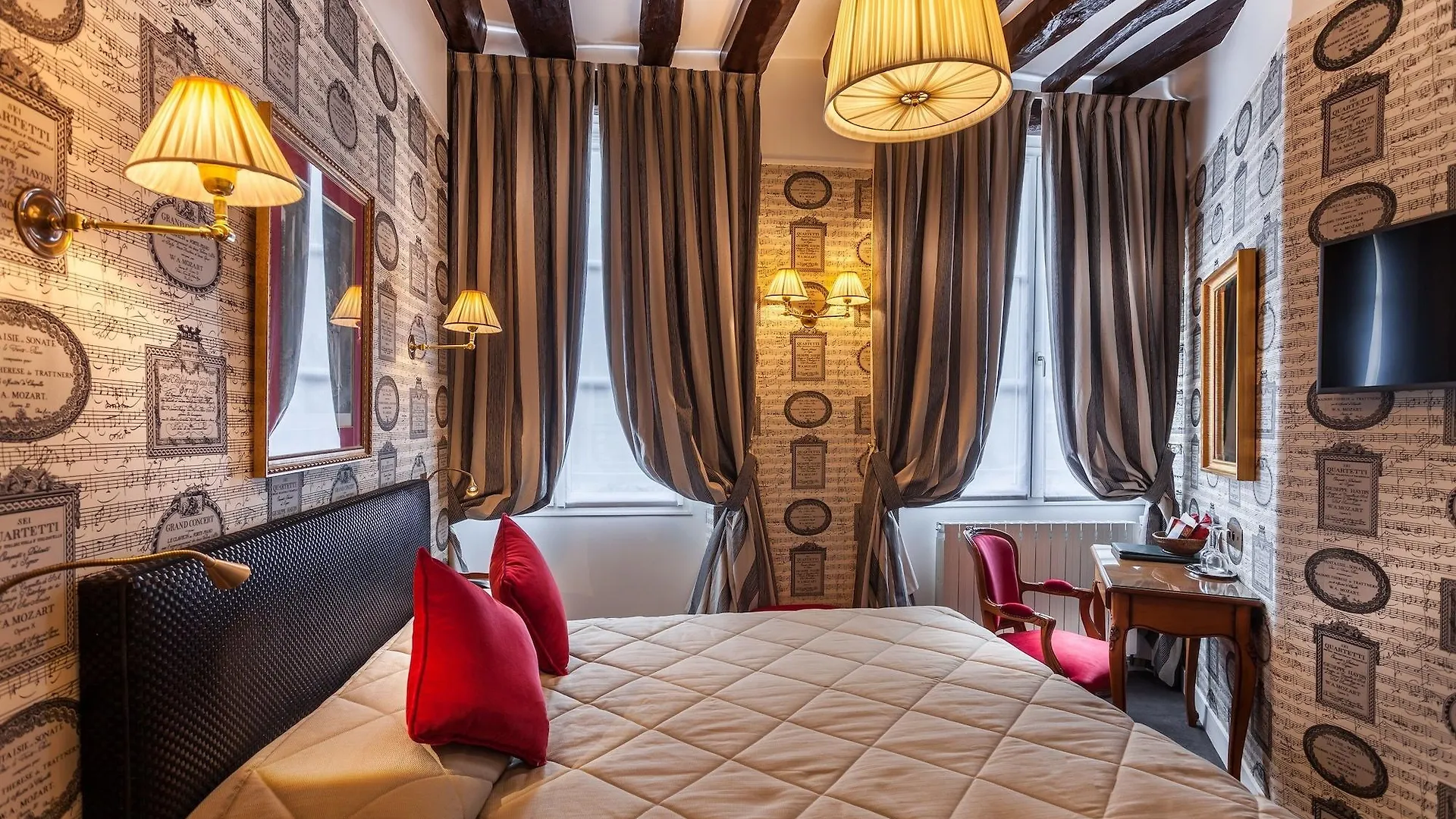 فندق Grand De L'univers Saint-germain 3*