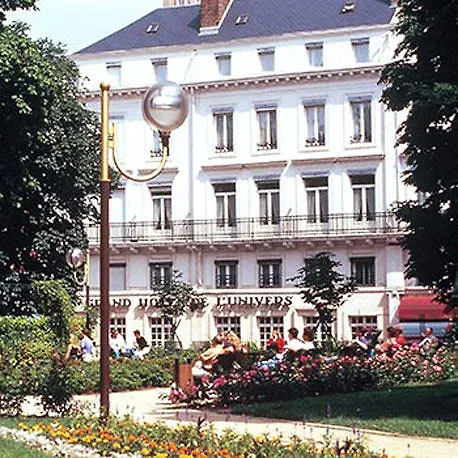 فندق Grand De L'univers Saint-germain