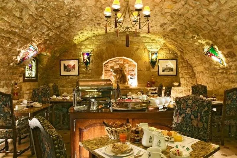 Hotel Grand De L'univers Saint-germain 3*