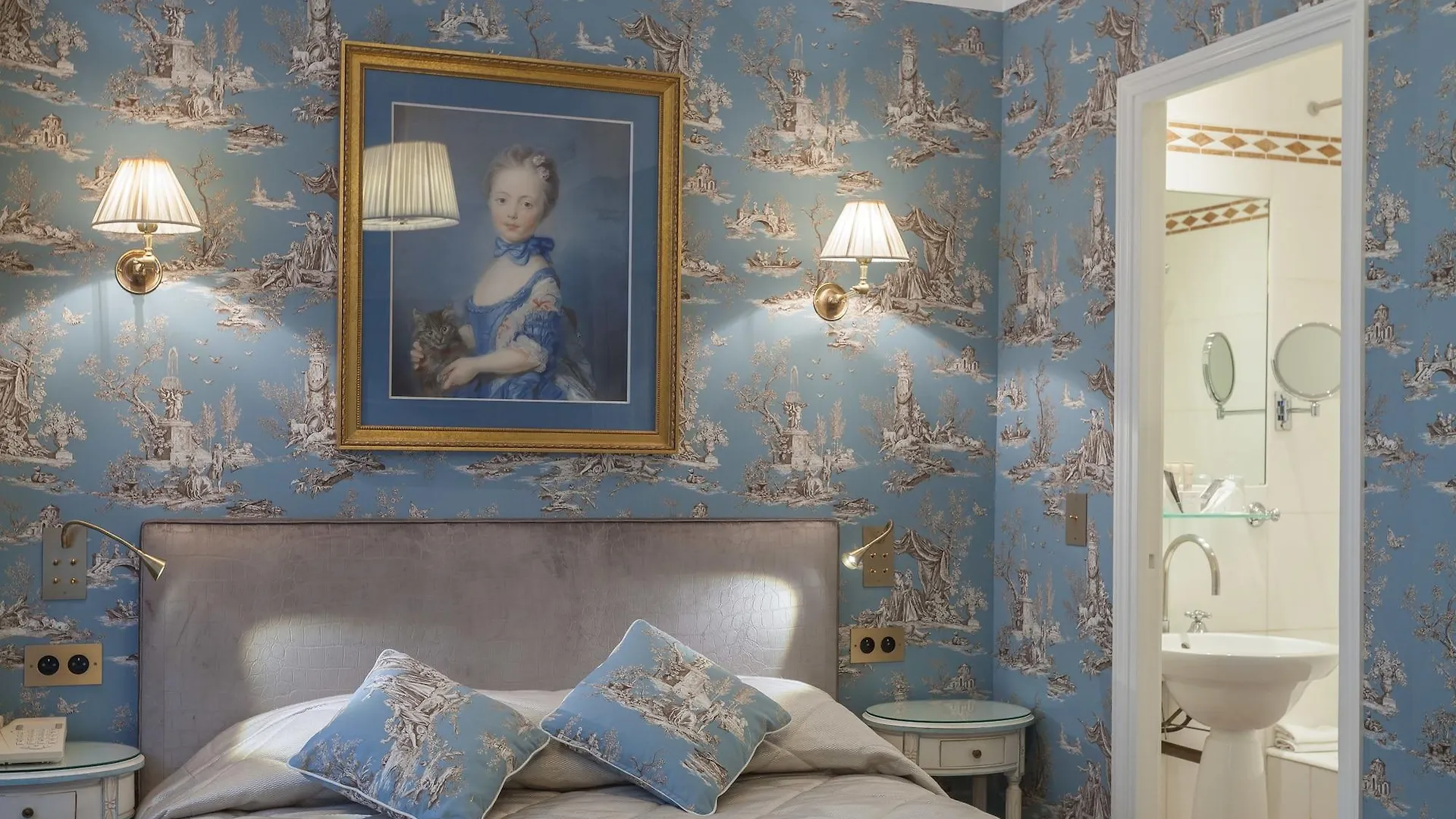 Hotell Grand De L'univers Saint-germain 3*