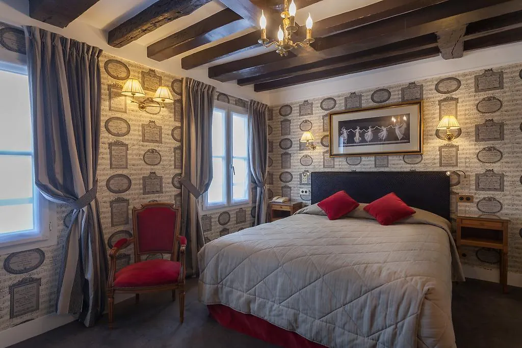 Hotell Grand De L'univers Saint-germain