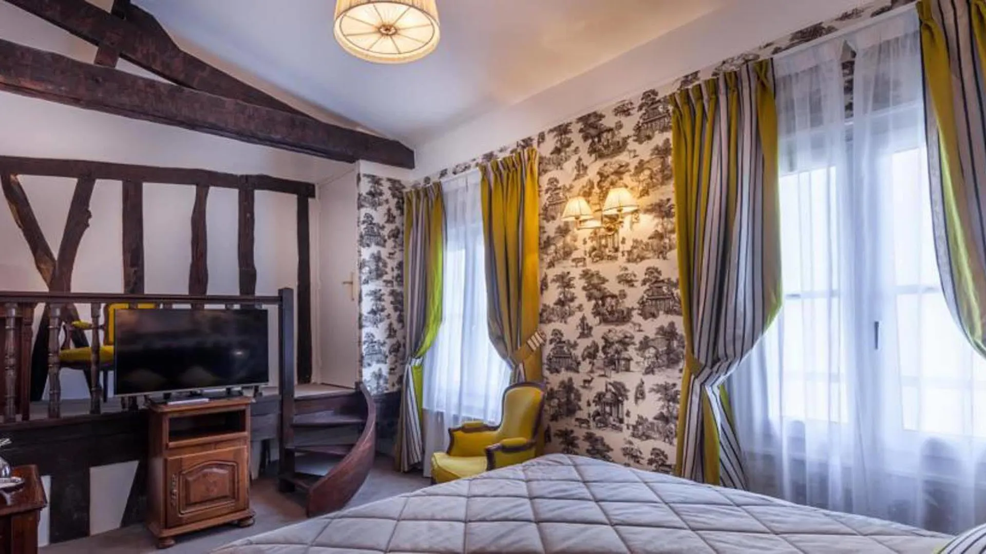 Hotel Grand De L'univers Saint-germain Paris