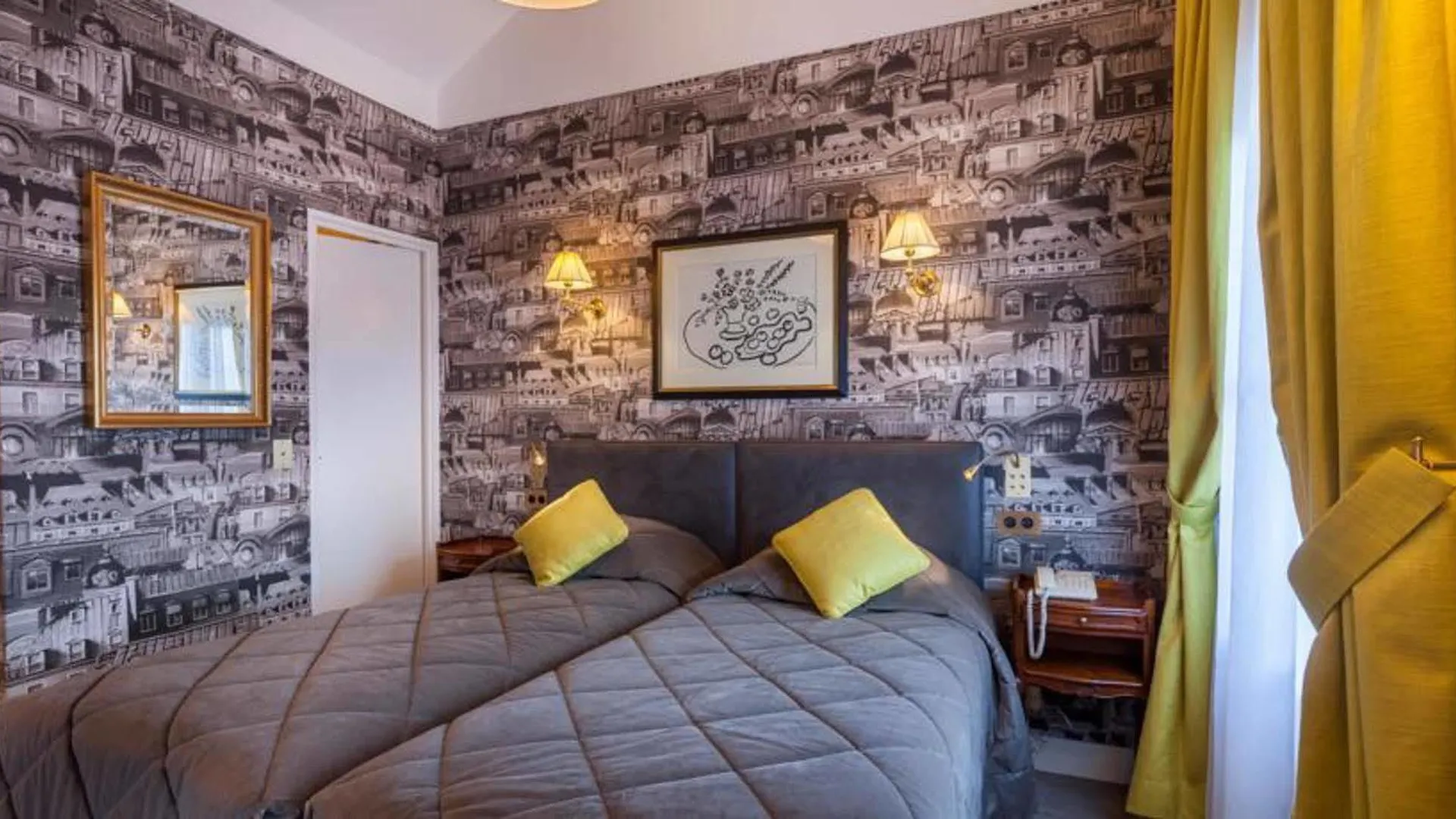 Hotell Grand De L'univers Saint-germain