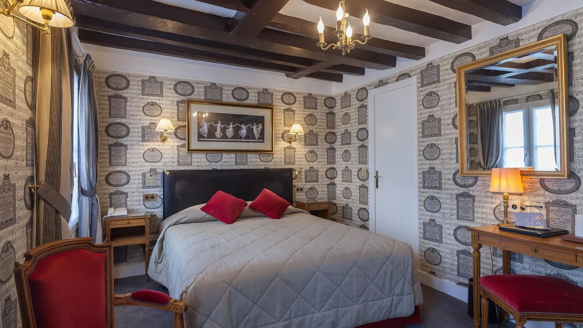 Hotel Grand De L'univers Saint-germain